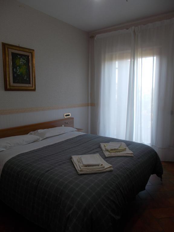 Casa Degli Ulivi Hotel Tivoli Phòng bức ảnh